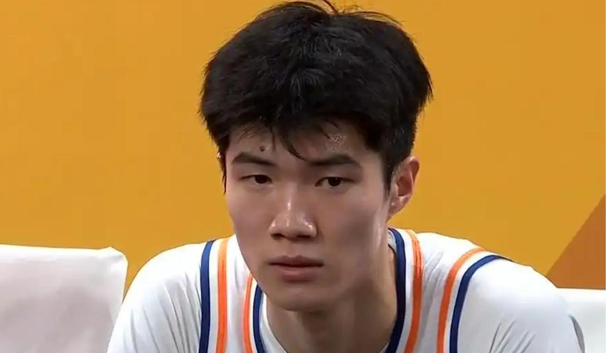 九游娱乐官网入口-包含上海男篮成功逆转！强势赢得胜利，挽救比赛颓势！的词条
