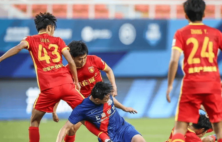 精彩对决展开，亚冠比赛悬念颇多