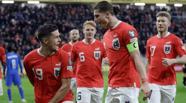 包含意大利小胜瑞典，欧预赛争夺激烈异常的词条