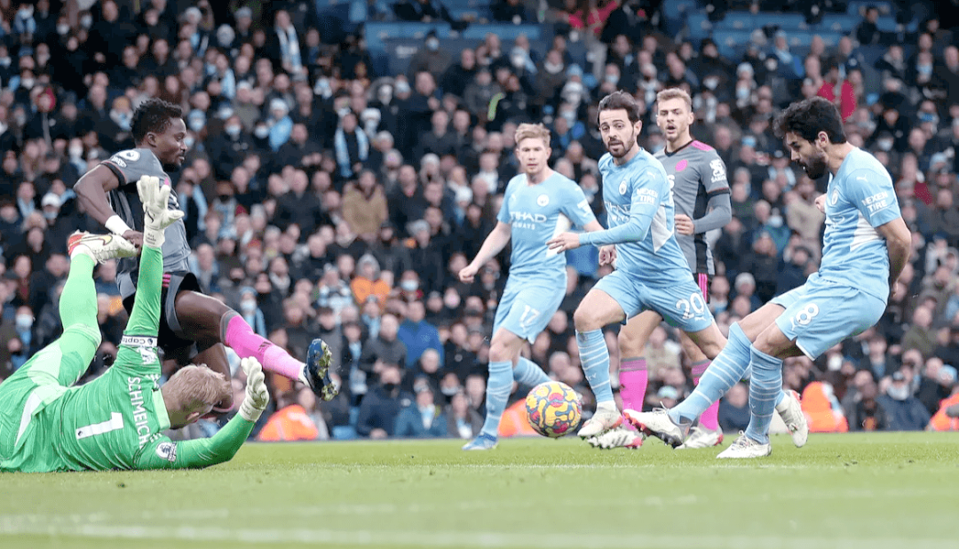 包含意大利小胜瑞典，欧预赛争夺激烈异常的词条