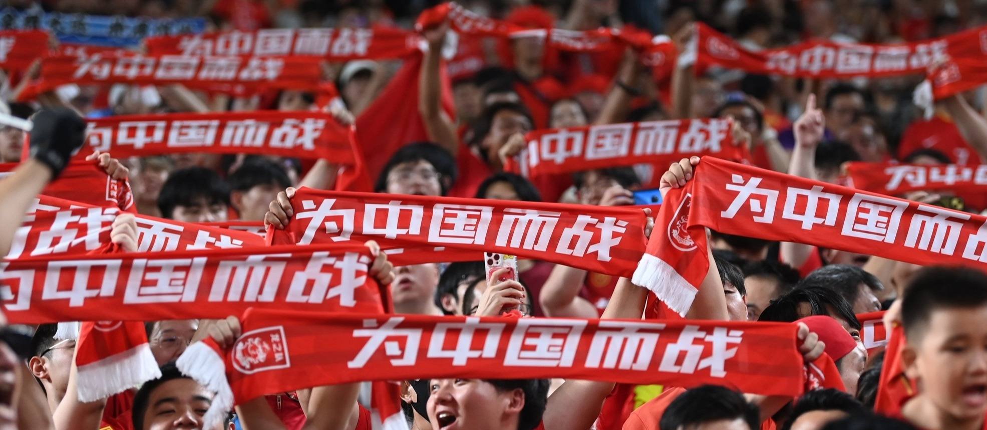 球队在比赛中打出团队配合的完美战术