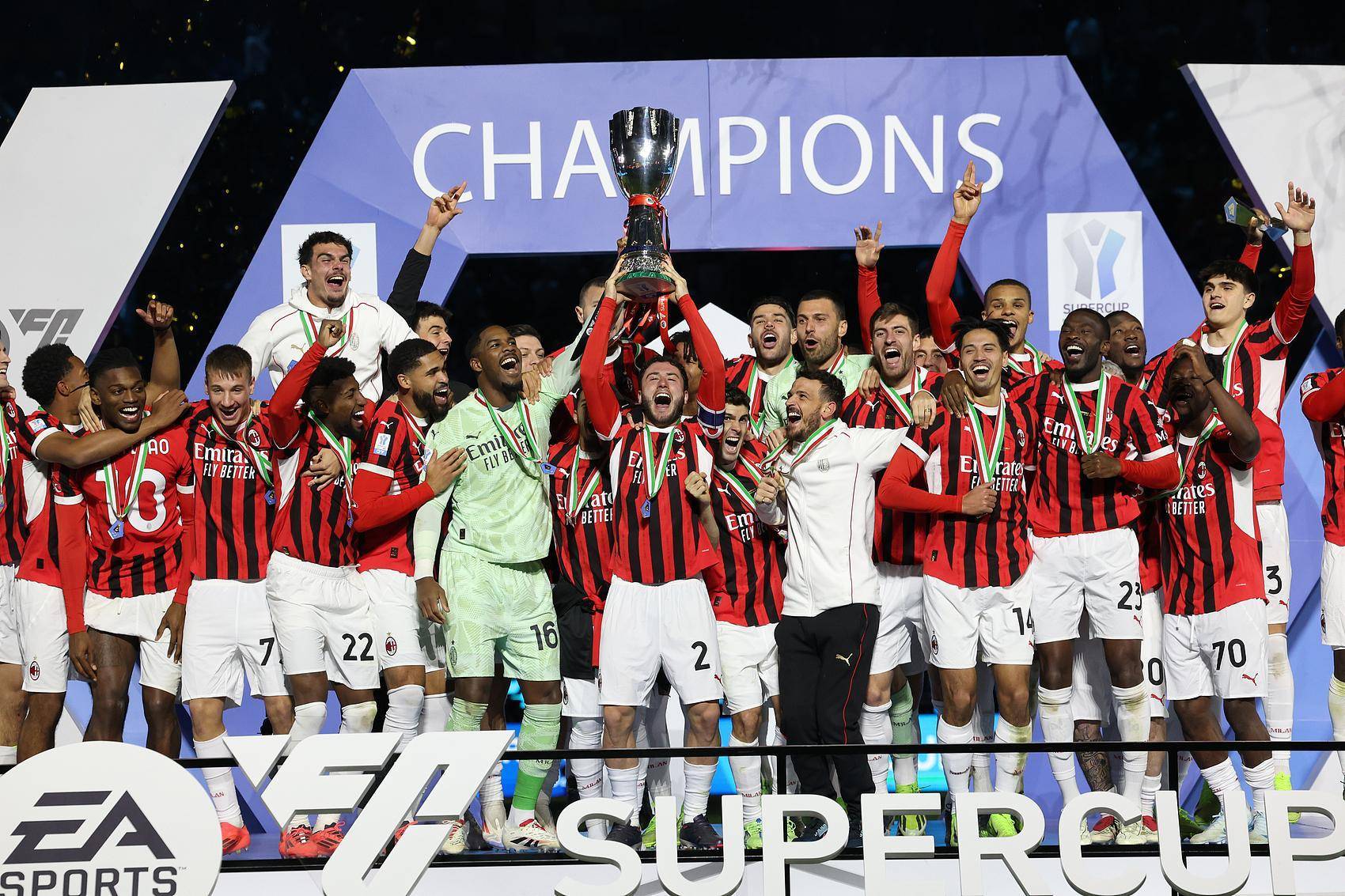 AC米兰球员结束合同，未来可能转会其他球队