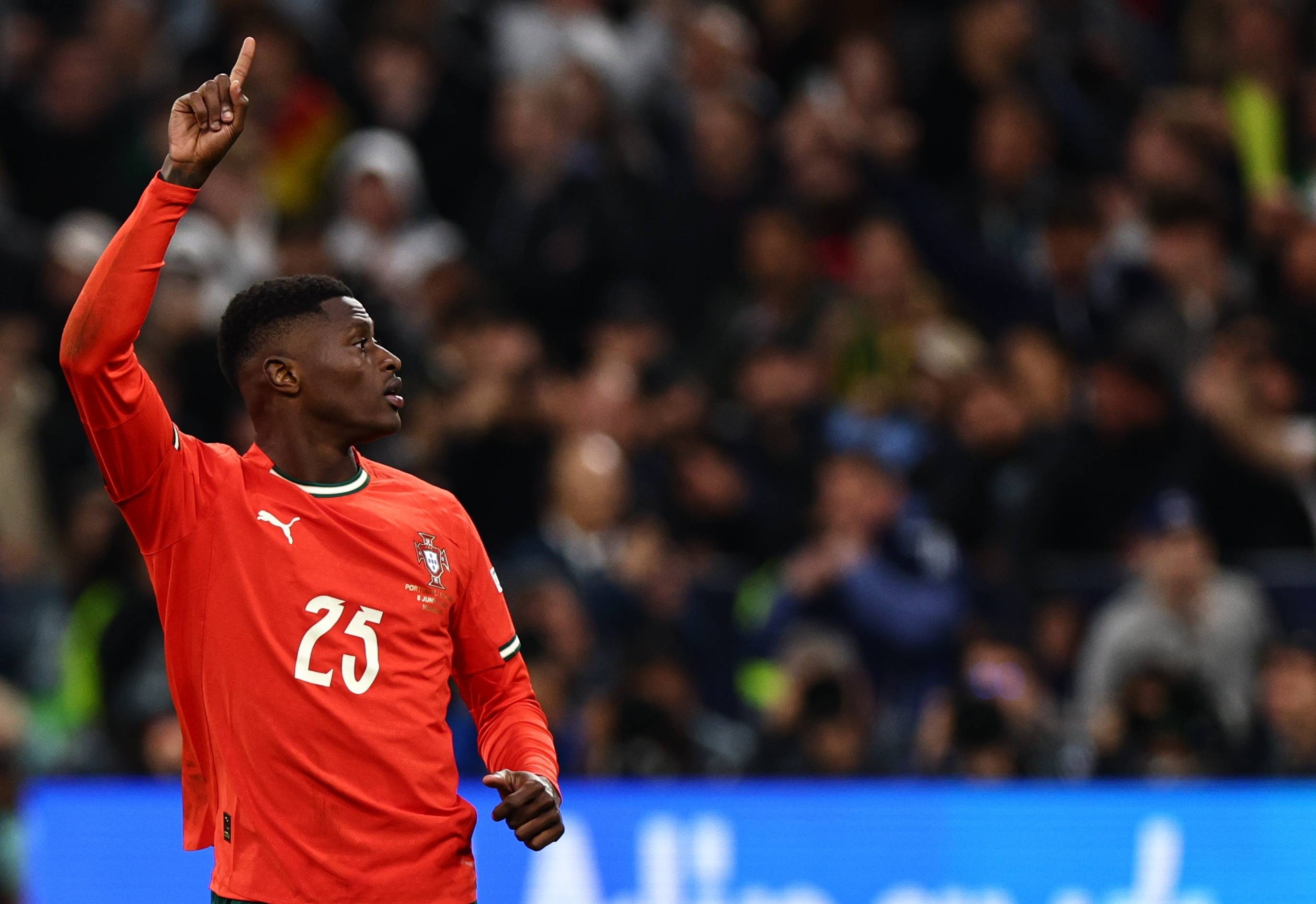 关于利物浦挑战：红军瞄准欧国联半决赛的信息