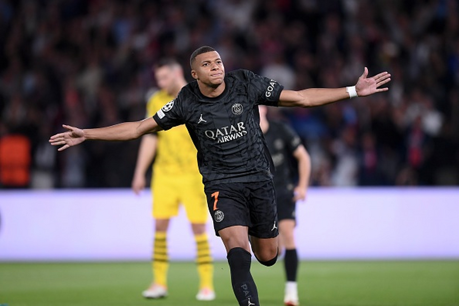 多特蒙德客场负于巴黎圣日耳曼