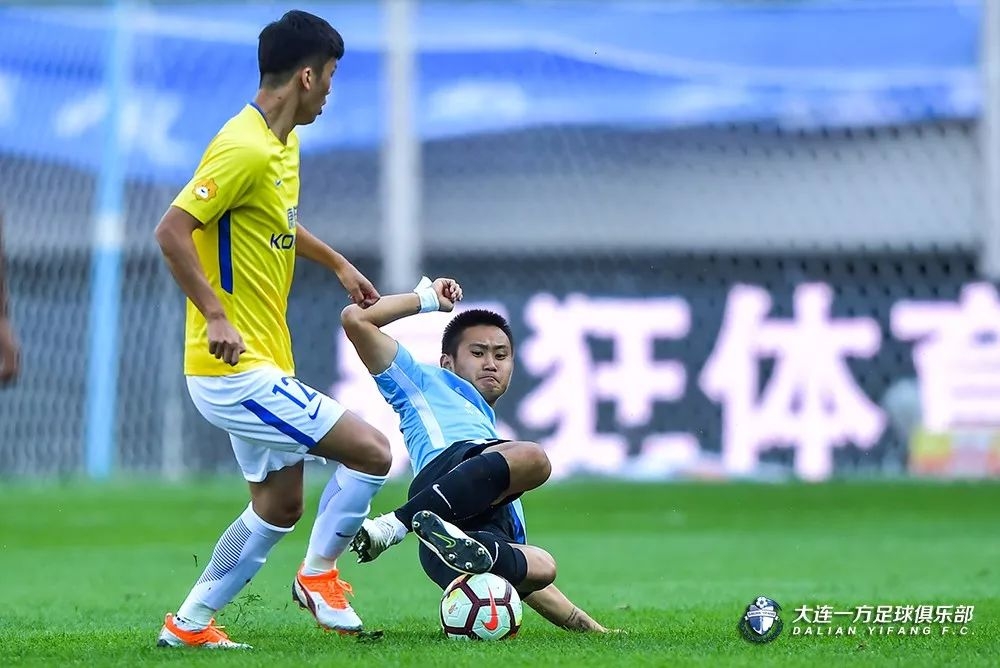 关于重庆力帆客场战胜大连一方，豪取三分的信息