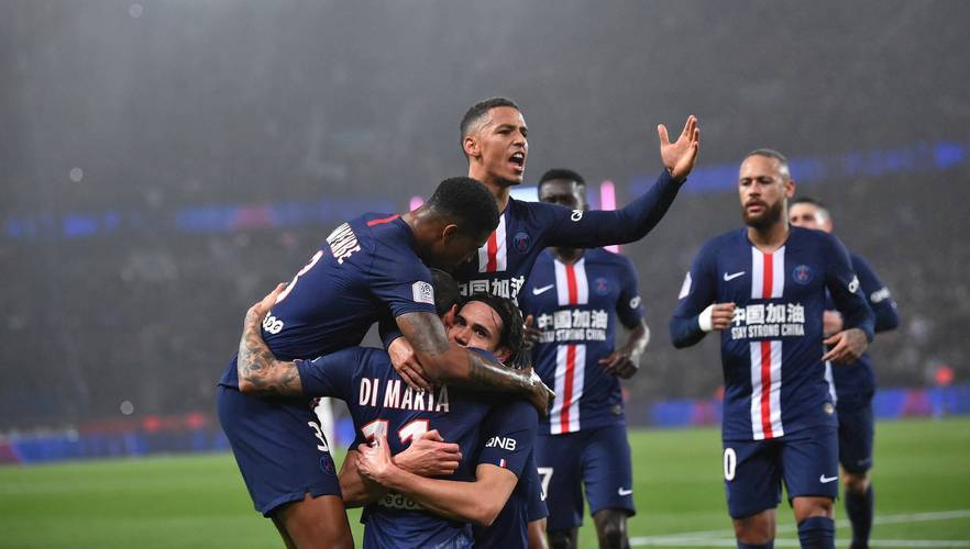 法甲豪门主场战胜对手升至积分榜首