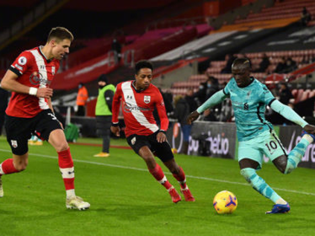 包含威登主场告负，积分榜逐渐下滑的词条