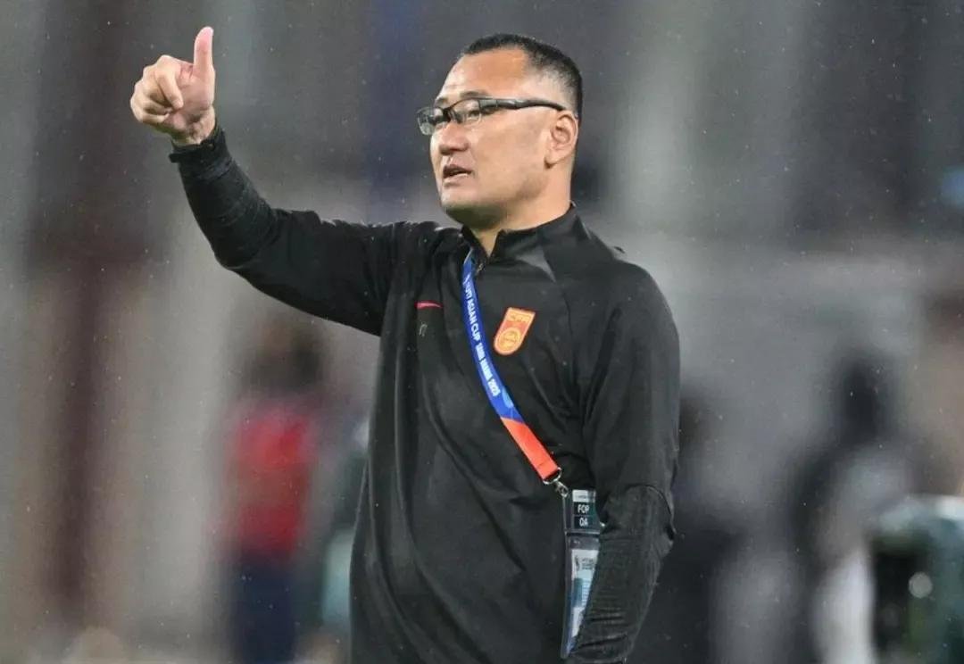 亚洲联赛中一位著名教练辞职