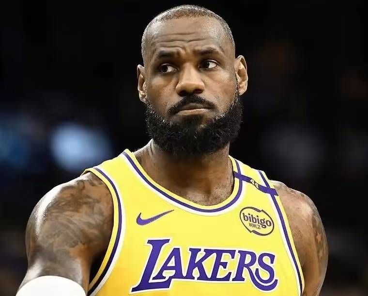 勒布朗-詹姆斯发起抗议活动声援黑人权益的简单介绍