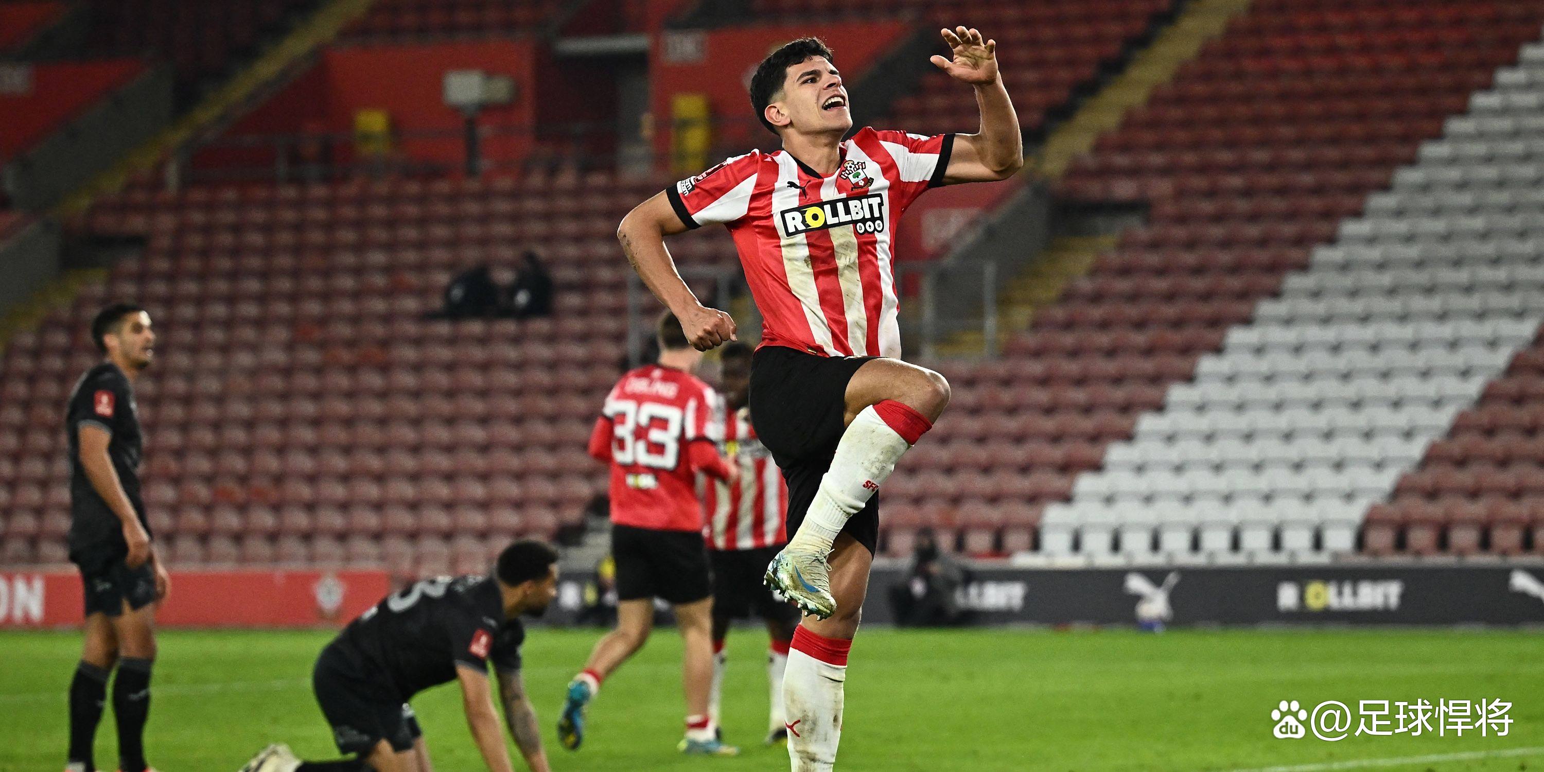 关于托特纳姆热刺宣布新主帅上任，球迷期待球队重返争冠行列的信息