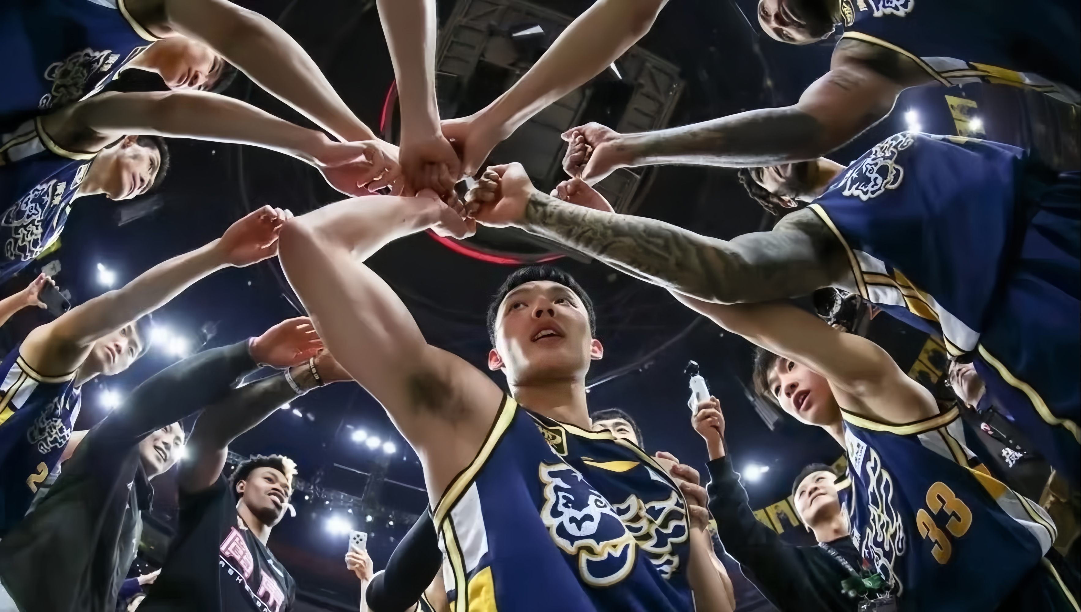 CBA官方宣布北京控股成为赛事新赞助商，双方合作共赢的简单介绍