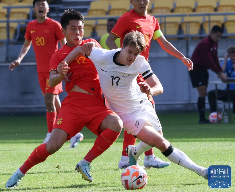 新西兰选手在友谊赛事中获胜