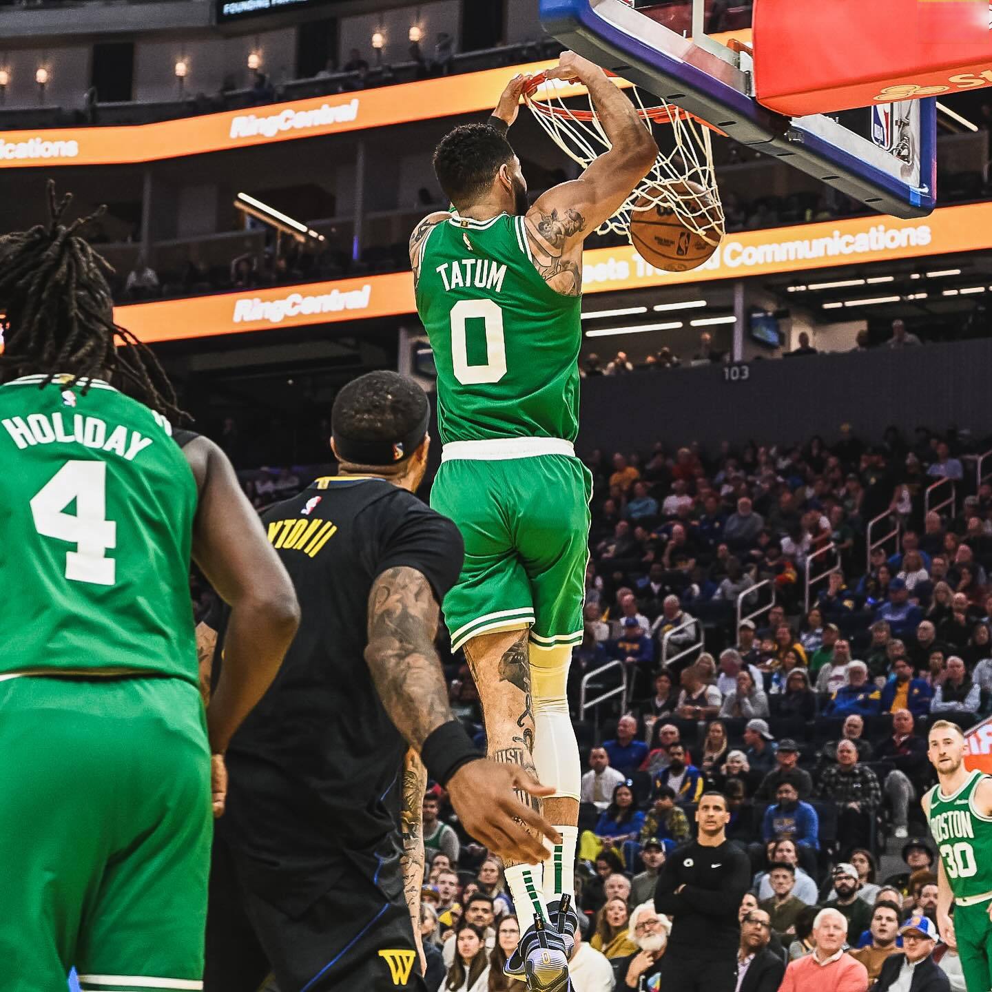 “凯尔特人击败76人”——近期NBA热点的简单介绍