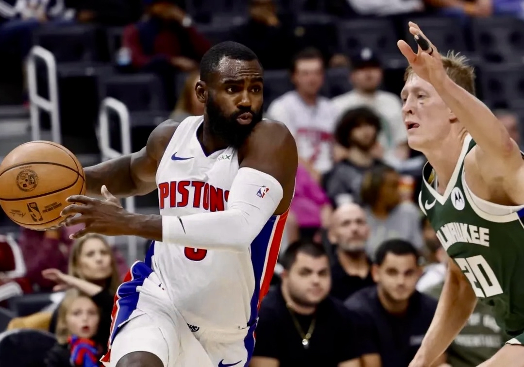 雄鹿战胜活塞，继续领跑东部