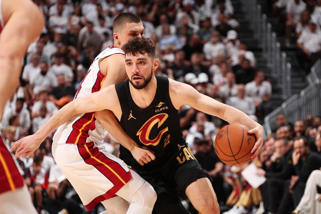 骑士队换帅决定，球员训练备战态度积极的简单介绍