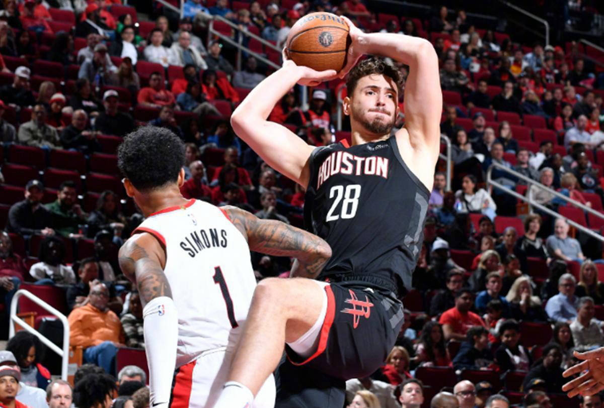 开拓者队主场大胜活塞,神勇发挥的简单介绍 开拓者队主场大胜活塞,神勇发挥的简单介绍